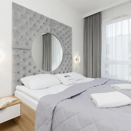 Praga Arte Apartments With Parking & Balcony By Noclegi Renters Varsovia Exterior foto