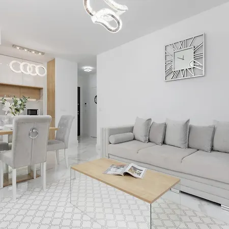Praga Arte Apartments With Parking & Balcony By Noclegi Renters Varsovia Exterior foto