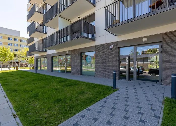Praga Arte Apartments With Parking & Balcony By Noclegi Renters