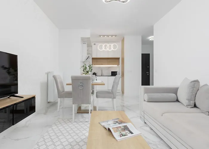 Praga Arte Apartments With Parking & Balcony By Noclegi Renters