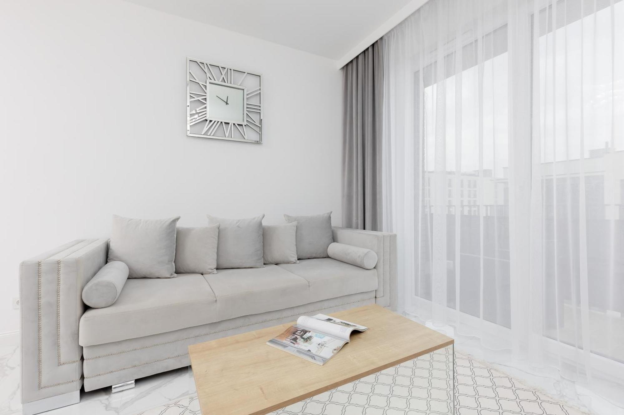 Praga Arte With Parking & Balcony By Renters Warsaw